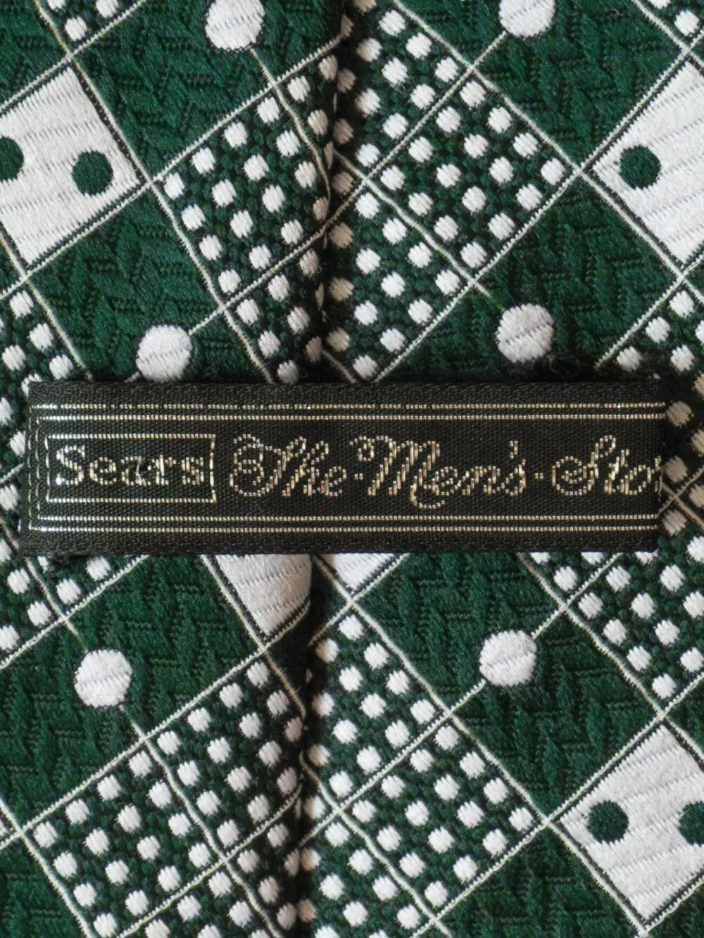 Vintage 1970s Men’s Green Geometric Polyester Wide Necktie 55” Long Retro Tie